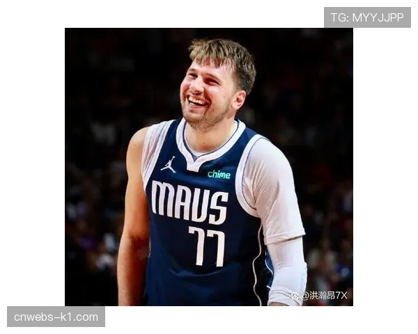 东契奇半场砍下30分三双,独行侠客场暂时领先凯尔特人 东契奇半场砍下30分三双,独行侠客场暂时领先凯尔特人